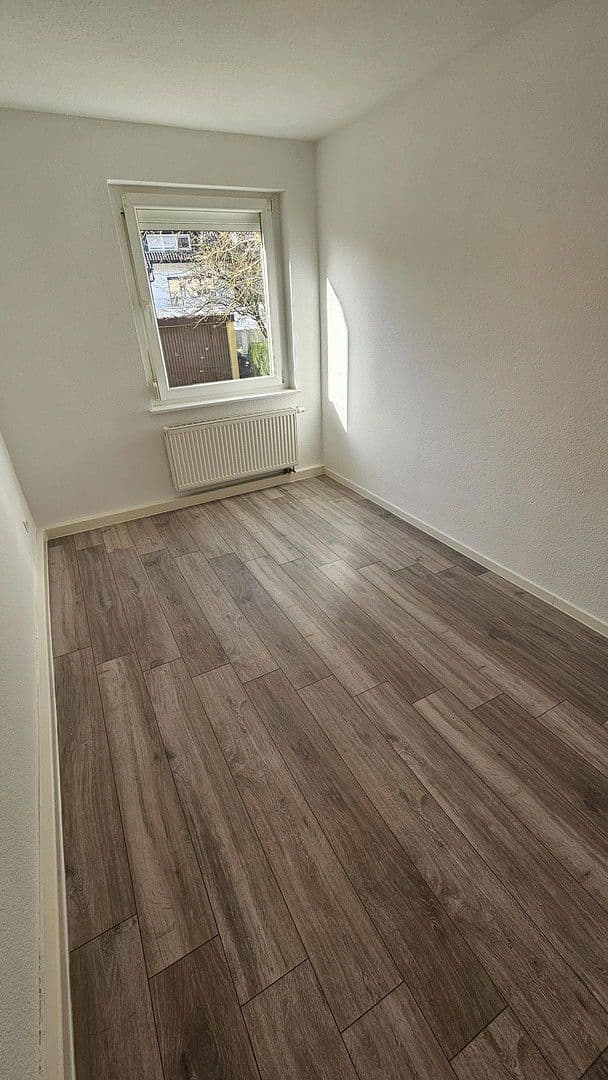 Prenájom bytu 3-izbový 60 m², Eutighofer Straße 22, Schwäbisch Gmünd, Bádensko-Wurttembersko Prenájom bytu 3-izbový 60 m², Eutighofer Straße 22, Schwäbisch Gmünd, Bádensko-Wurttembersko