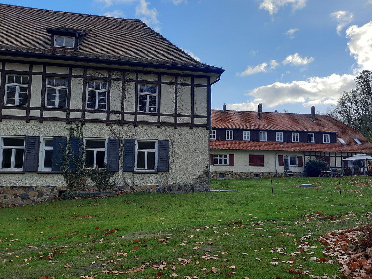 Predaj domu 1.330 m², pozemek 42.907 m², Bad Harzburg, Dolné Sasko Predaj domu 1.330 m², pozemek 42.907 m², Bad Harzburg, Dolné Sasko