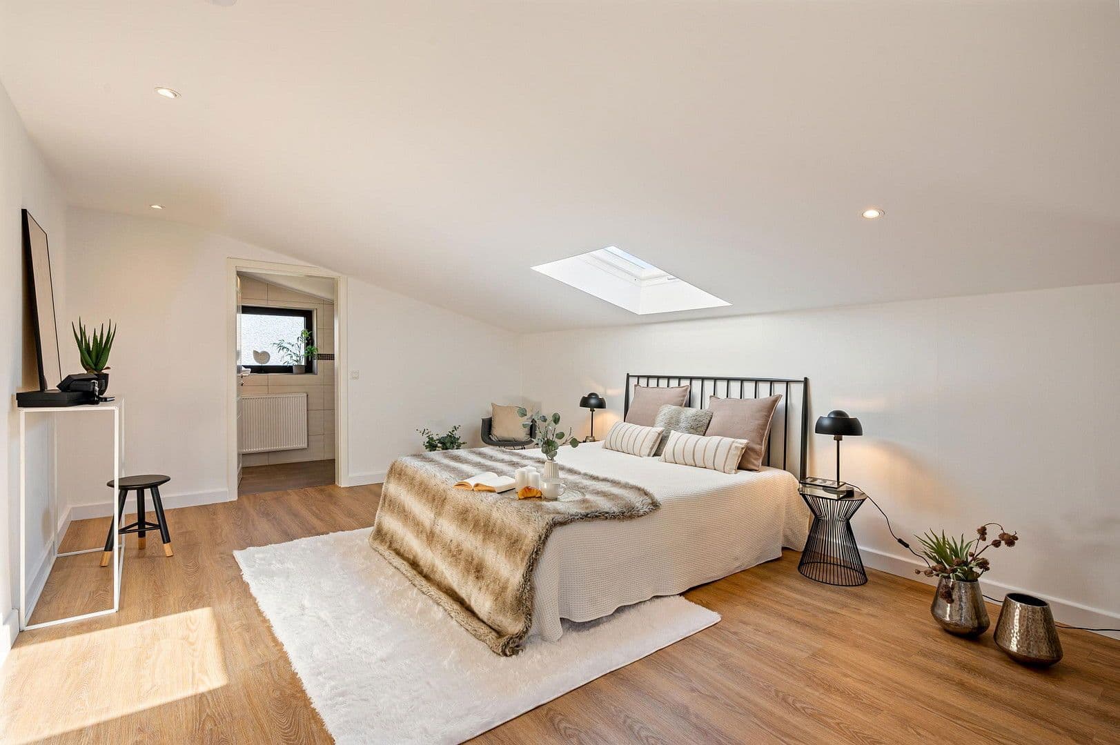 Predaj domu 120 m², pozemek 600 m², Offenbach, Hesensko Predaj domu 120 m², pozemek 600 m², Offenbach, Hesensko