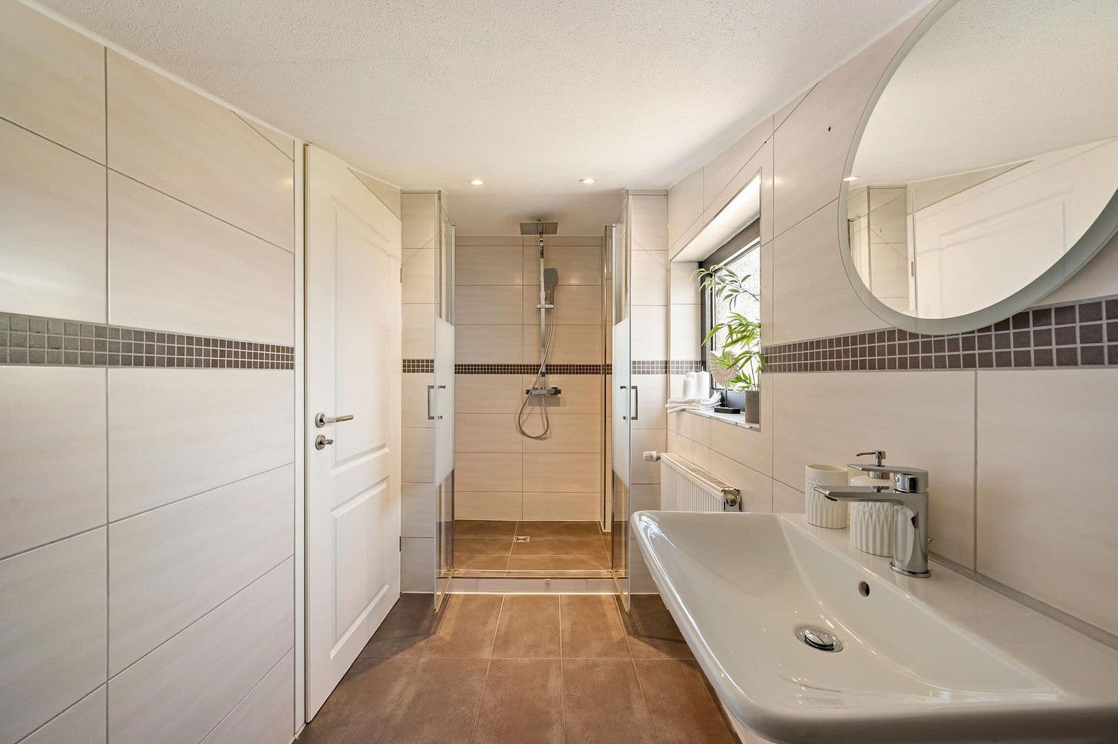 Predaj domu 120 m², pozemek 600 m², Offenbach, Hesensko Predaj domu 120 m², pozemek 600 m², Offenbach, Hesensko