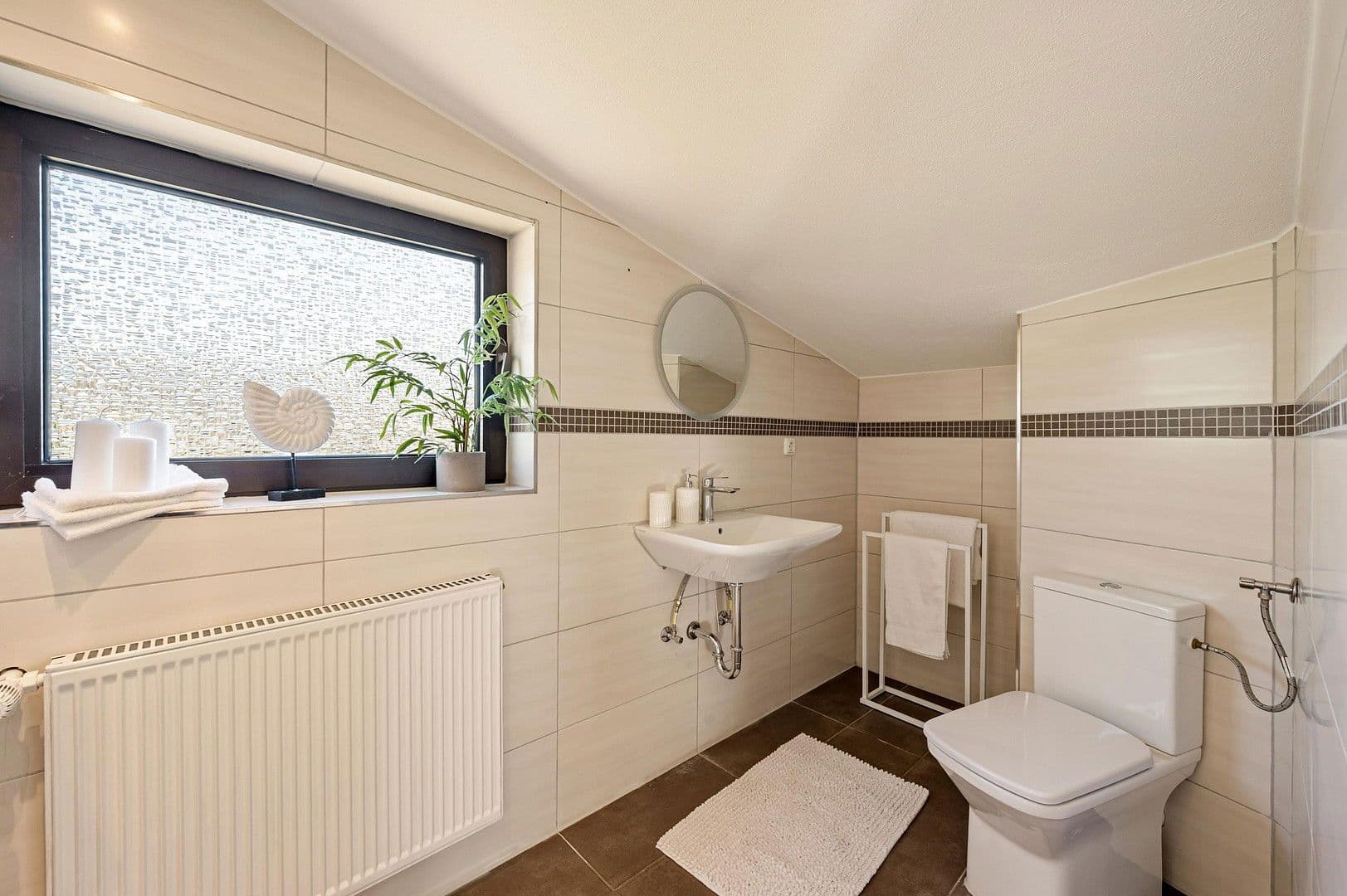 Predaj domu 120 m², pozemek 600 m², Offenbach, Hesensko Predaj domu 120 m², pozemek 600 m², Offenbach, Hesensko