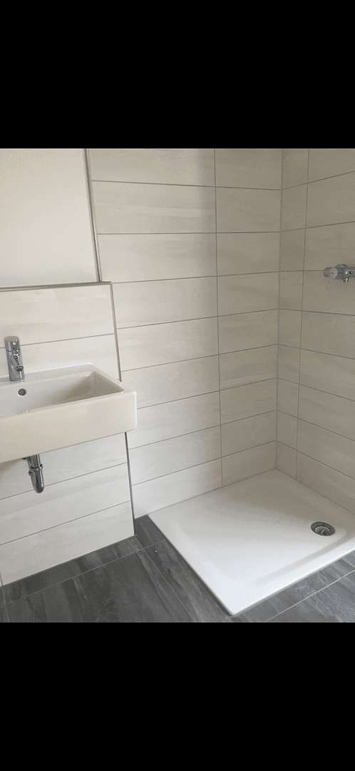 Prenájom bytu 2-izbový 45 m², Frankfurt am Main, Hesensko Prenájom bytu 2-izbový 45 m², Frankfurt am Main, Hesensko