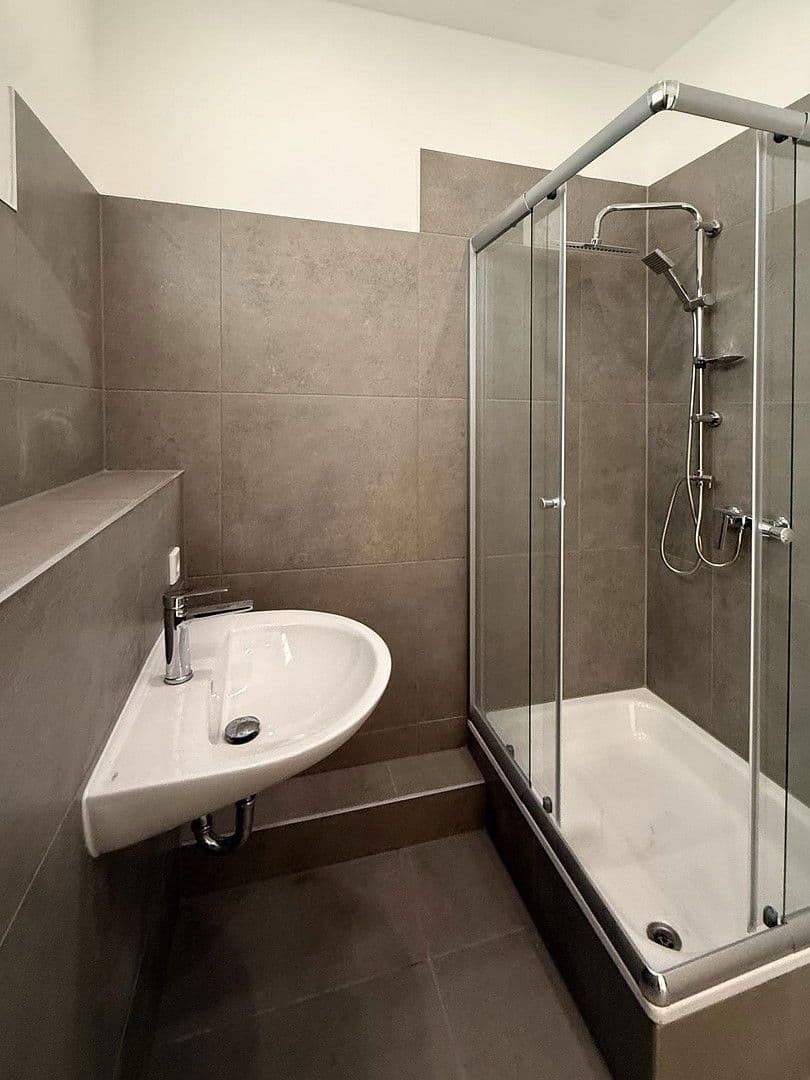 Prenájom bytu 2-izbový 70 m², Berlin, Berlín Prenájom bytu 2-izbový 70 m², Berlin, Berlín