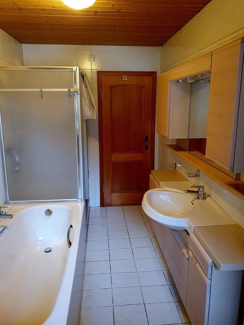 Predaj domu 161 m², pozemek 2.449 m², Beuerberger Str. 44, Wolfratshausen, Bavorsko Predaj domu 161 m², pozemek 2.449 m², Beuerberger Str. 44, Wolfratshausen, Bavorsko