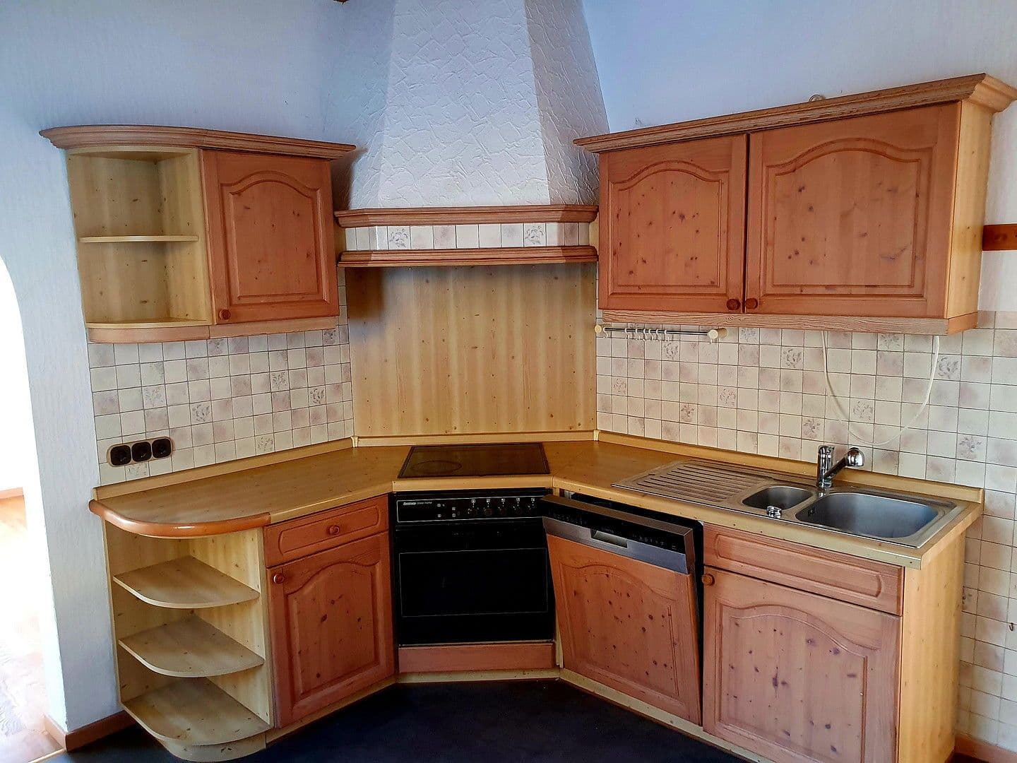 Predaj domu 161 m², pozemek 2.449 m², Beuerberger Str. 44, Wolfratshausen, Bavorsko Predaj domu 161 m², pozemek 2.449 m², Beuerberger Str. 44, Wolfratshausen, Bavorsko