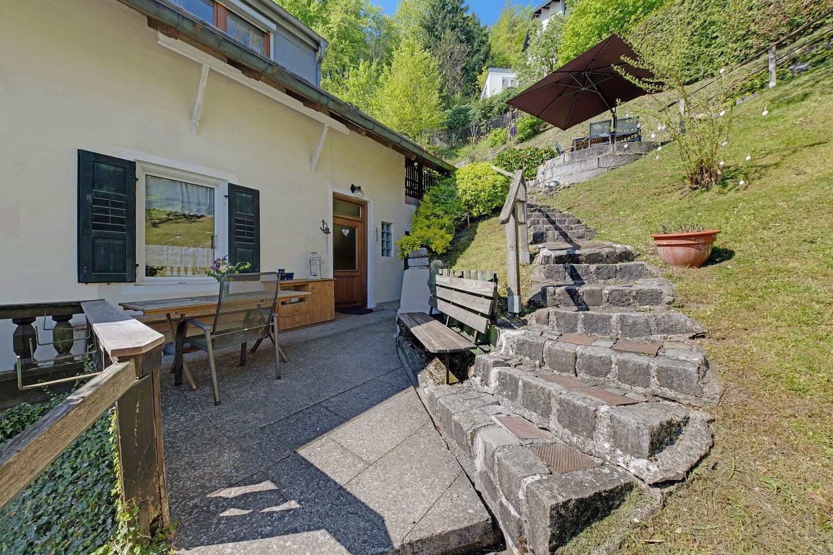 Predaj domu 161 m², pozemek 2.449 m², Beuerberger Str. 44, Wolfratshausen, Bavorsko Predaj domu 161 m², pozemek 2.449 m², Beuerberger Str. 44, Wolfratshausen, Bavorsko