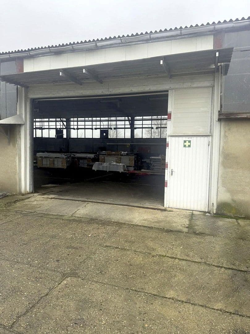 Prenájom nebytového priestoru 560 m², Siegerslebener Str. 12 - Gewerbepark, Eilsleben, Sasko-Anhaltsko Prenájom nebytového priestoru 560 m², Siegerslebener Str. 12 - Gewerbepark, Eilsleben, Sasko-Anhaltsko