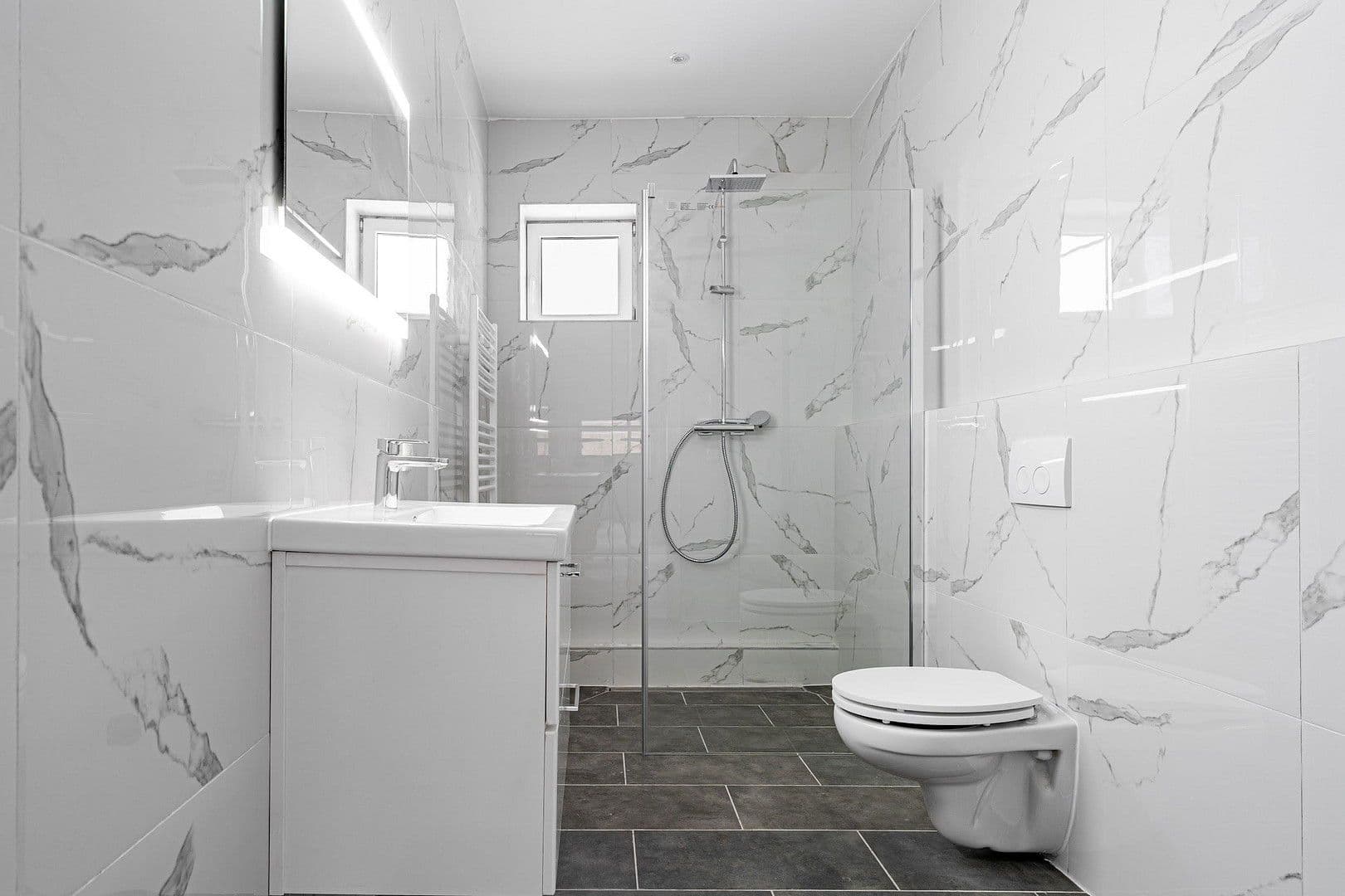 Predaj domu 101 m², pozemek 576 m², Grünbergallee 30, Berlin, Berlín Predaj domu 101 m², pozemek 576 m², Grünbergallee 30, Berlin, Berlín