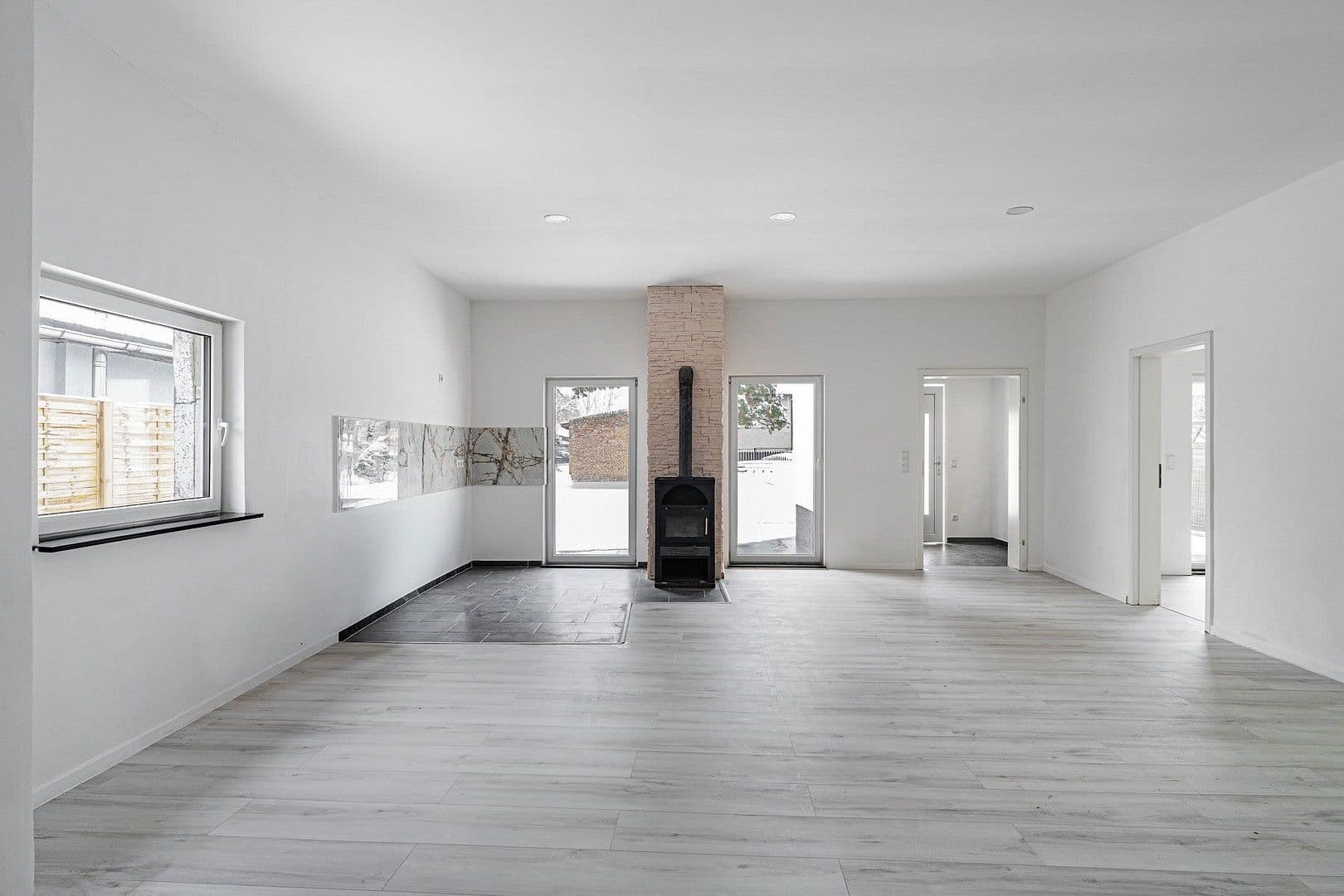 Predaj domu 101 m², pozemek 576 m², Grünbergallee 30, Berlin, Berlín Predaj domu 101 m², pozemek 576 m², Grünbergallee 30, Berlin, Berlín