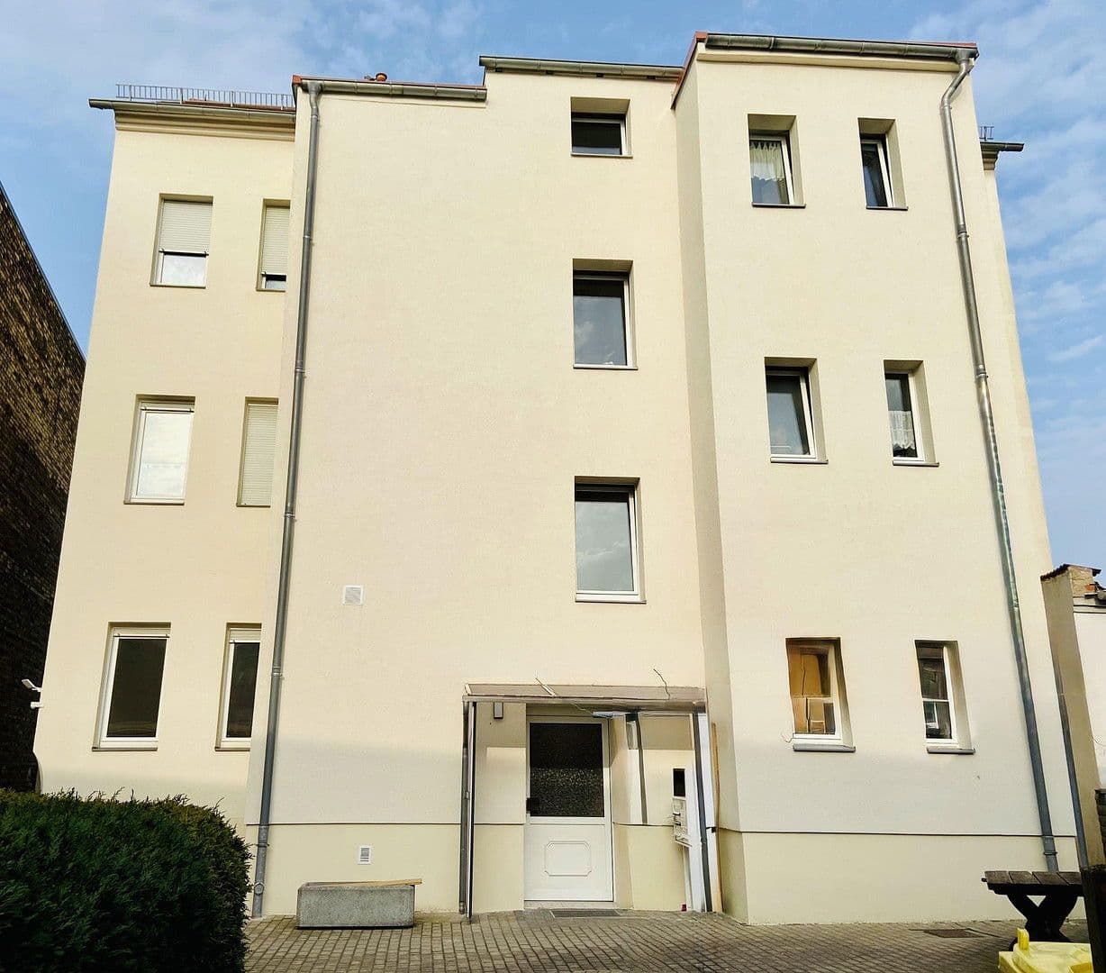Predaj domu 305 m², pozemek 558 m², Delitzsch, Sasko Predaj domu 305 m², pozemek 558 m², Delitzsch, Sasko