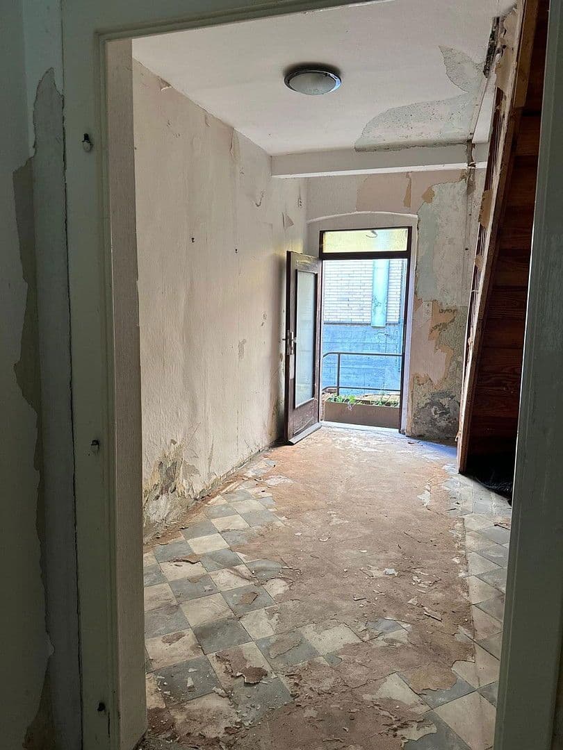 Predaj domu 162 m², pozemek 210 m², Nusslocher Str. 7, Leimen, Bádensko-Wurttembersko Predaj domu 162 m², pozemek 210 m², Nusslocher Str. 7, Leimen, Bádensko-Wurttembersko