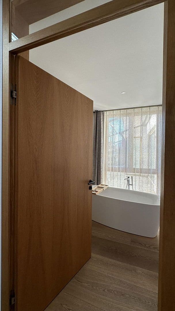 Predaj domu 220 m², pozemek 490 m², Velden, Bavorsko Predaj domu 220 m², pozemek 490 m², Velden, Bavorsko