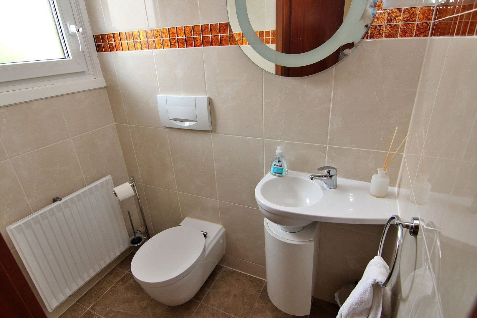 Predaj domu 220 m², pozemek 487 m², Königsberger Str. 16, Meckenheim, Severné Porýnie - Westfálsko Predaj domu 220 m², pozemek 487 m², Königsberger Str. 16, Meckenheim, Severné Porýnie - Westfálsko