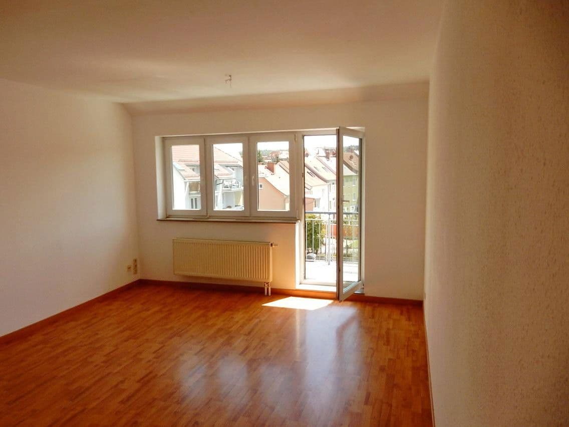 Prenájom bytu 3-izbový 68 m², Moritzplatz 6c, Naumburg (Saale), Sasko-Anhaltsko Prenájom bytu 3-izbový 68 m², Moritzplatz 6c, Naumburg (Saale), Sasko-Anhaltsko