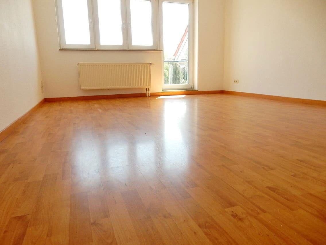 Prenájom bytu 3-izbový 68 m², Moritzplatz 6c, Naumburg (Saale), Sasko-Anhaltsko Prenájom bytu 3-izbový 68 m², Moritzplatz 6c, Naumburg (Saale), Sasko-Anhaltsko