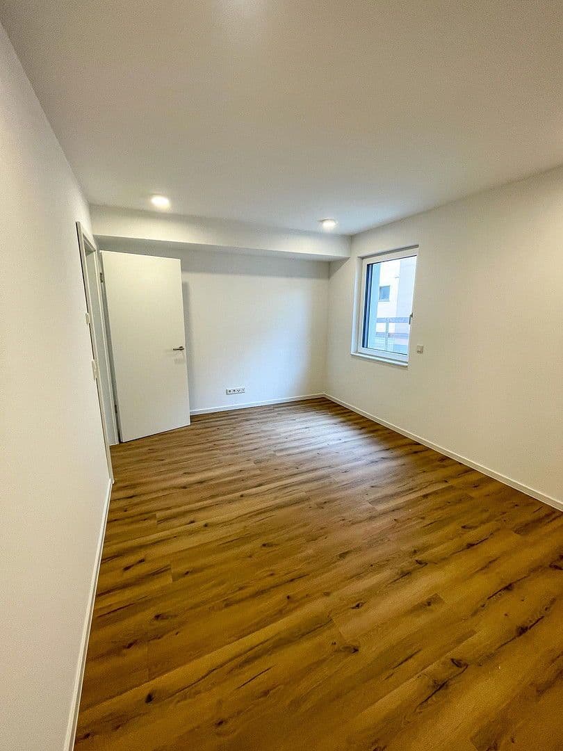 Prenájom bytu 2-izbový 82 m², Piesport, Porýnie-Falcko Prenájom bytu 2-izbový 82 m², Piesport, Porýnie-Falcko