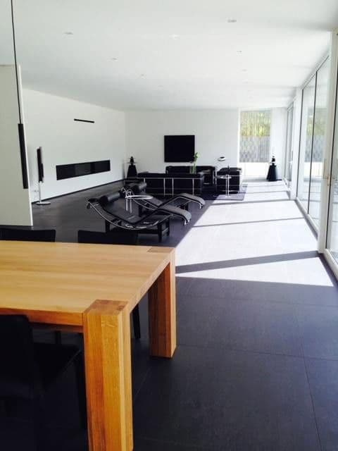 Predaj domu 500 m², pozemek 2.600 m², Taunusstein, Hesensko Predaj domu 500 m², pozemek 2.600 m², Taunusstein, Hesensko