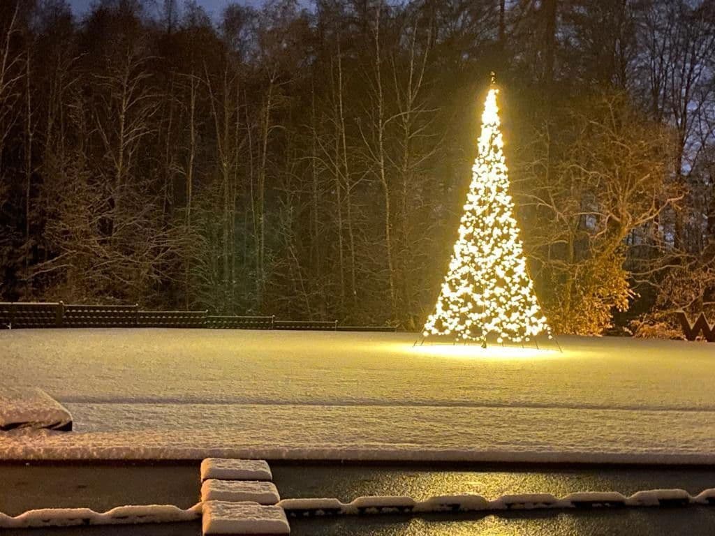 Predaj domu 500 m², pozemek 2.600 m², Taunusstein, Hesensko Predaj domu 500 m², pozemek 2.600 m², Taunusstein, Hesensko