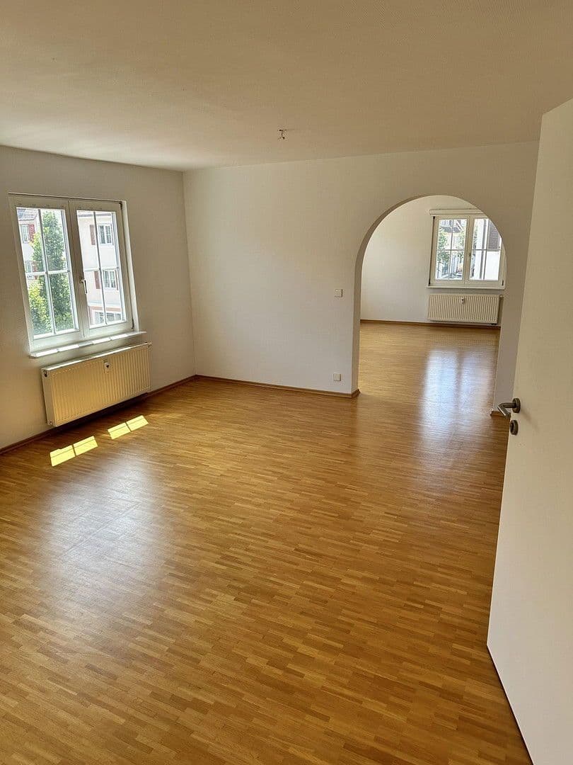 Prenájom bytu 3-izbový 132 m², Freudenstadt, Bádensko-Wurttembersko Prenájom bytu 3-izbový 132 m², Freudenstadt, Bádensko-Wurttembersko