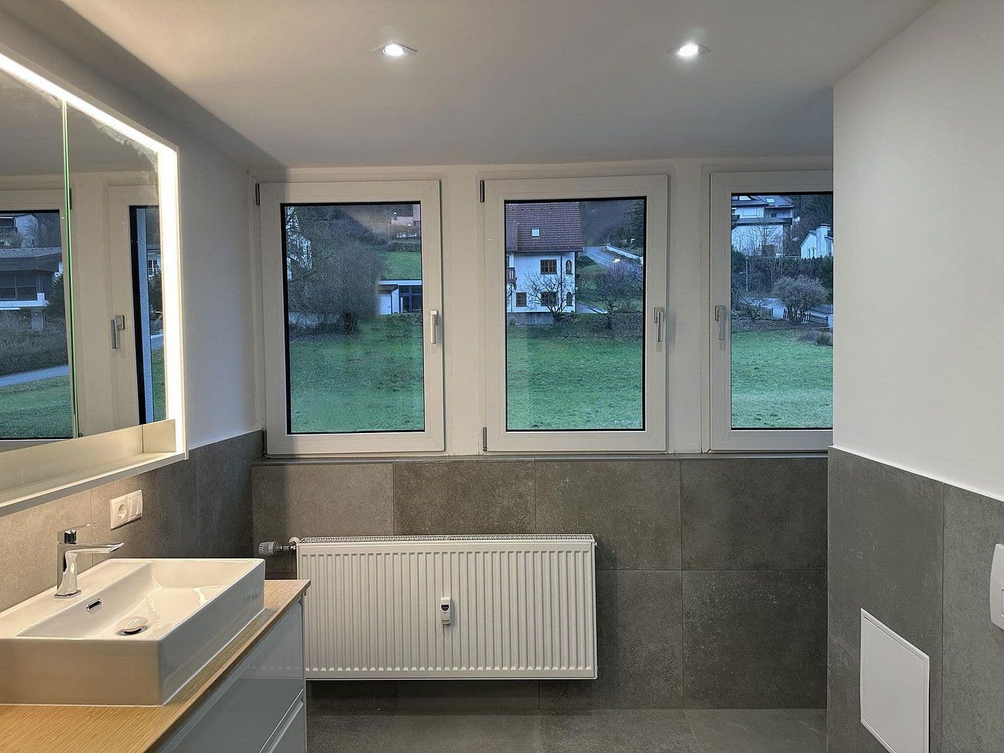 Prenájom bytu 3-izbový 94 m², Badstr. 131, Egloffstein, Bavorsko Prenájom bytu 3-izbový 94 m², Badstr. 131, Egloffstein, Bavorsko