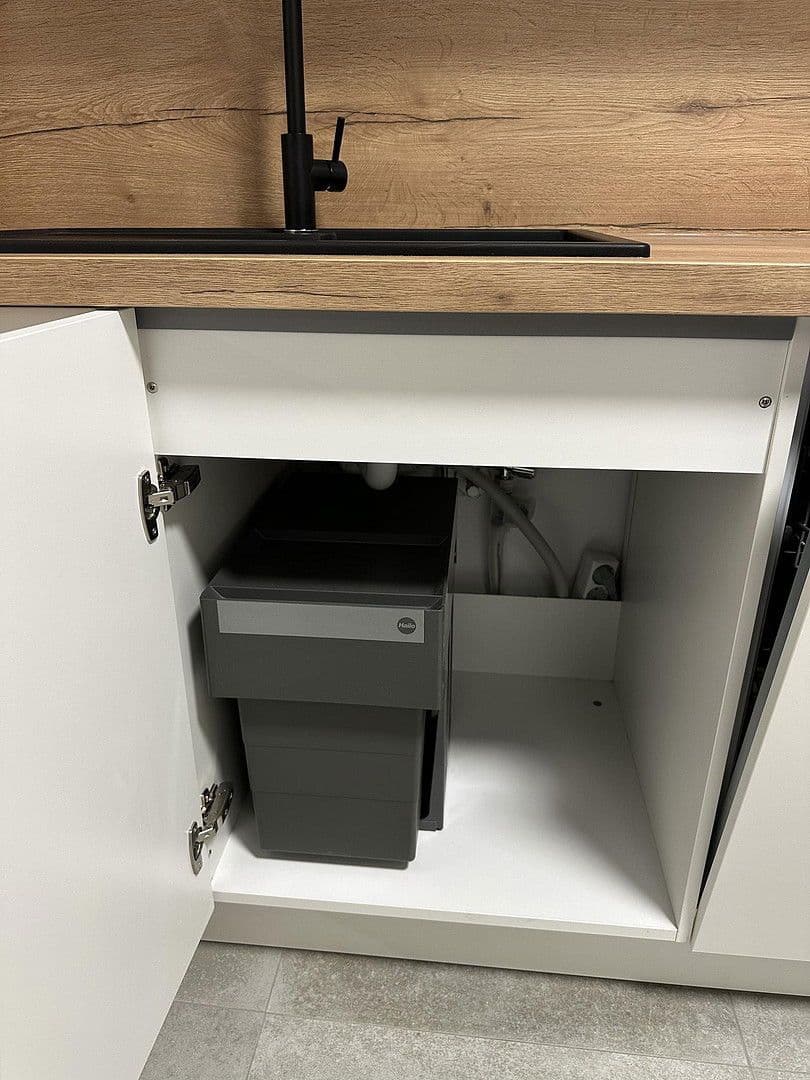 Prenájom bytu 3-izbový 94 m², Badstr. 131, Egloffstein, Bavorsko Prenájom bytu 3-izbový 94 m², Badstr. 131, Egloffstein, Bavorsko