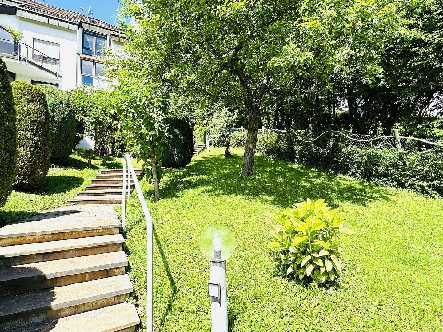 Prenájom bytu 1-izbový 40 m², Im Oberen Kienle 71, Stuttgart, Bádensko-Wurttembersko Prenájom bytu 1-izbový 40 m², Im Oberen Kienle 71, Stuttgart, Bádensko-Wurttembersko