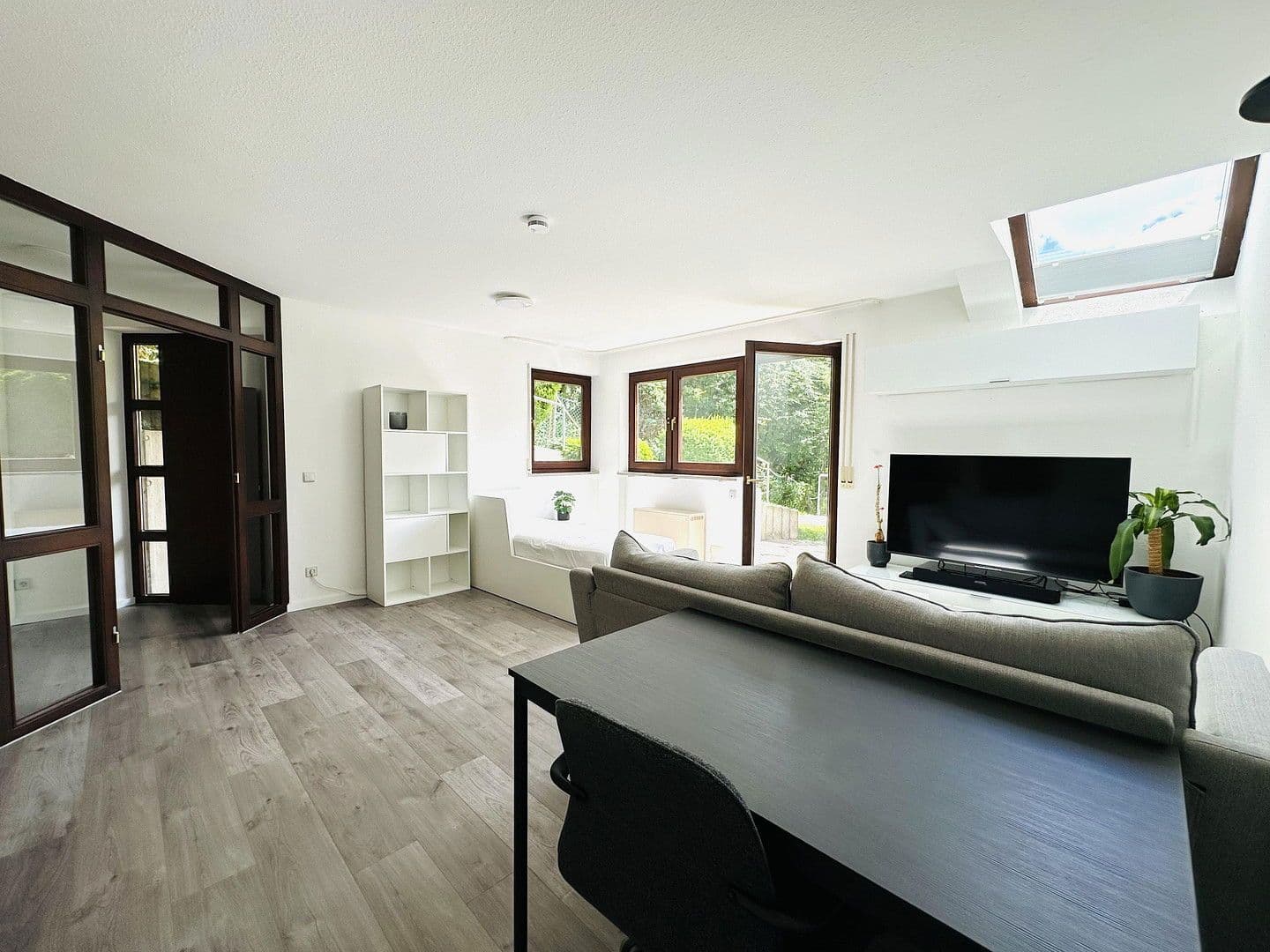 Prenájom bytu 1-izbový 40 m², Im Oberen Kienle 71, Stuttgart, Bádensko-Wurttembersko Prenájom bytu 1-izbový 40 m², Im Oberen Kienle 71, Stuttgart, Bádensko-Wurttembersko