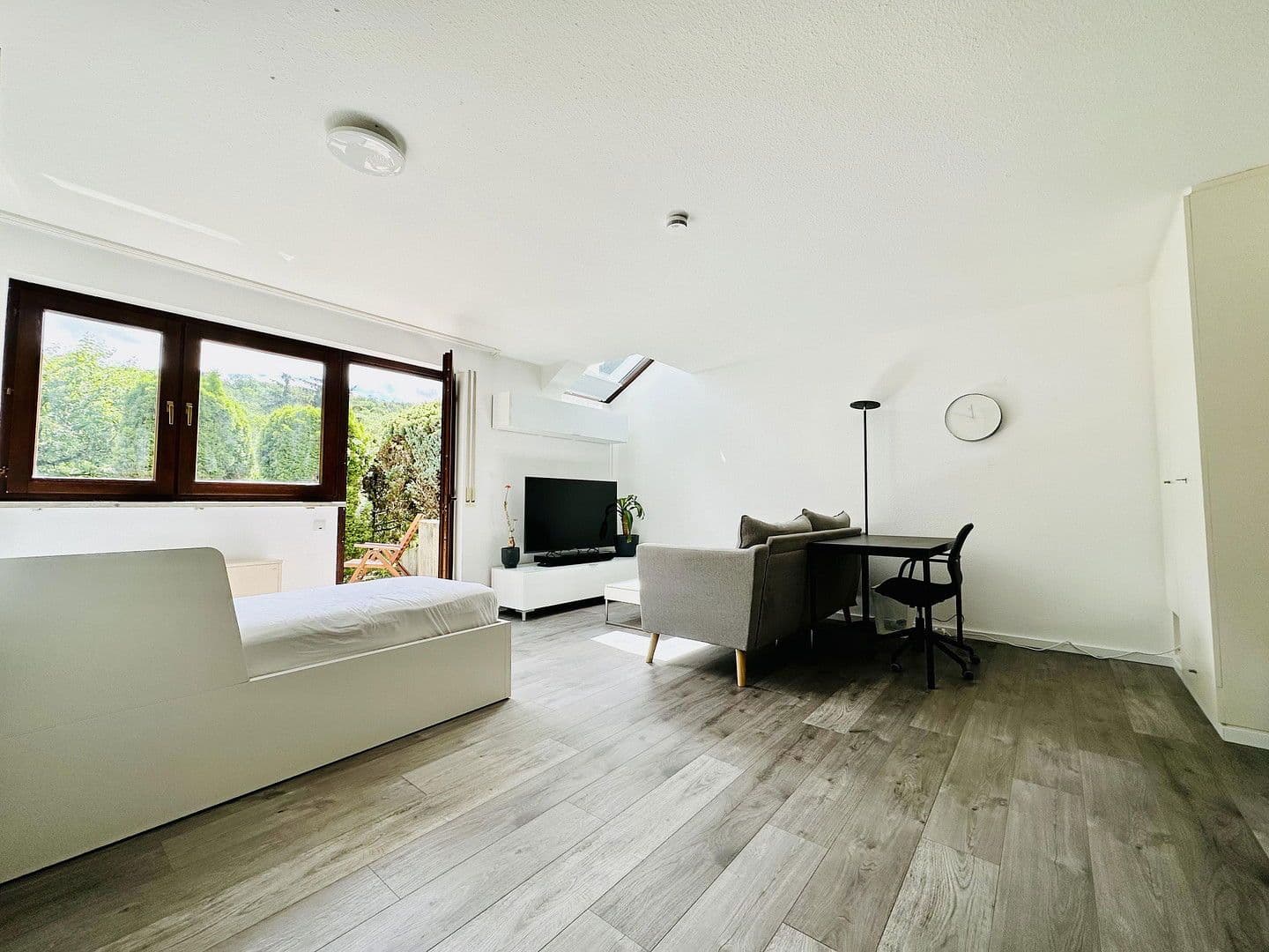 Prenájom bytu 1-izbový 40 m², Im Oberen Kienle 71, Stuttgart, Bádensko-Wurttembersko Prenájom bytu 1-izbový 40 m², Im Oberen Kienle 71, Stuttgart, Bádensko-Wurttembersko