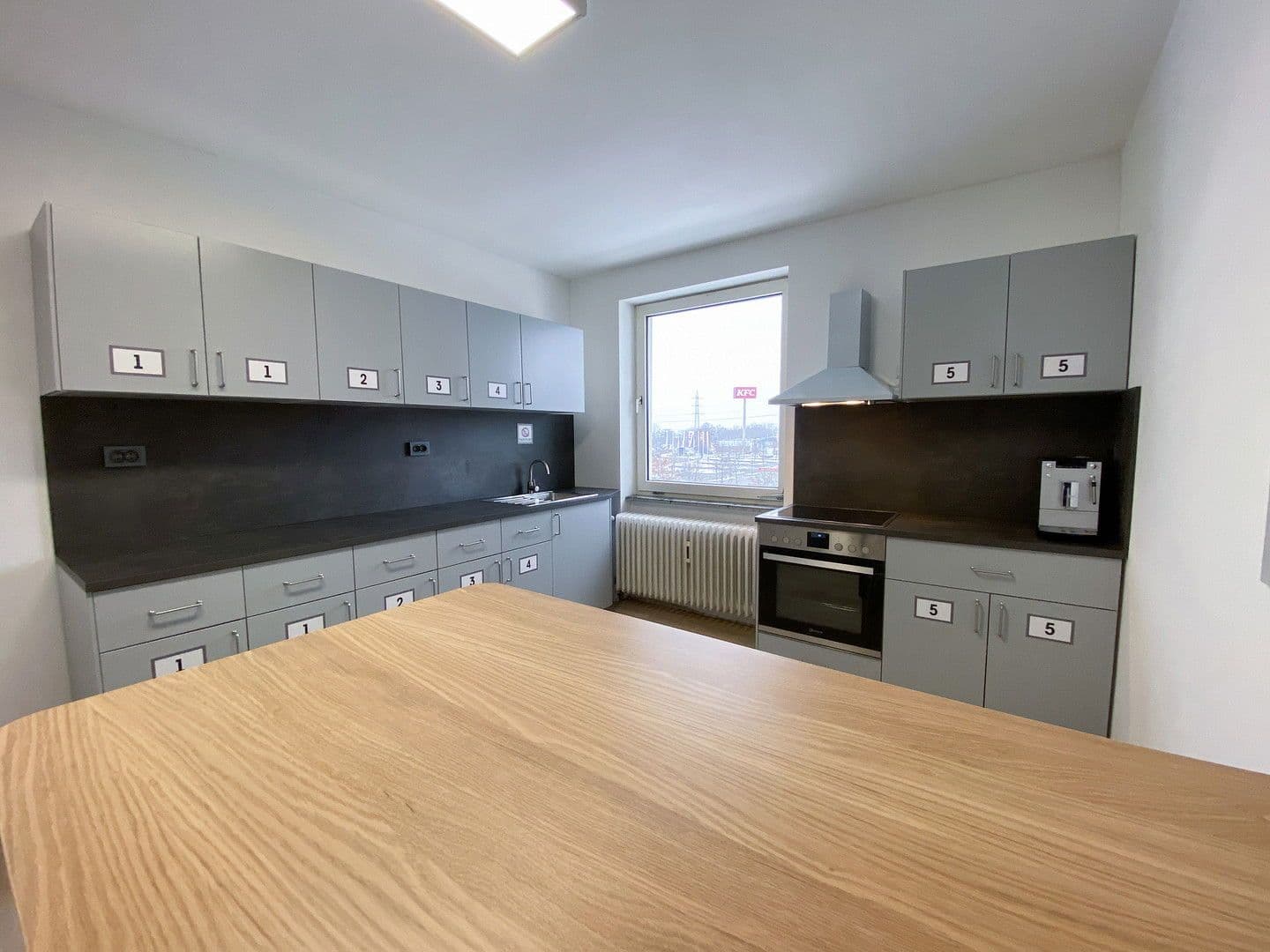 Prenájom bytu 25 m², Neben dem Mühlweg 10, Bischofsheim, Hesensko Prenájom bytu 25 m², Neben dem Mühlweg 10, Bischofsheim, Hesensko