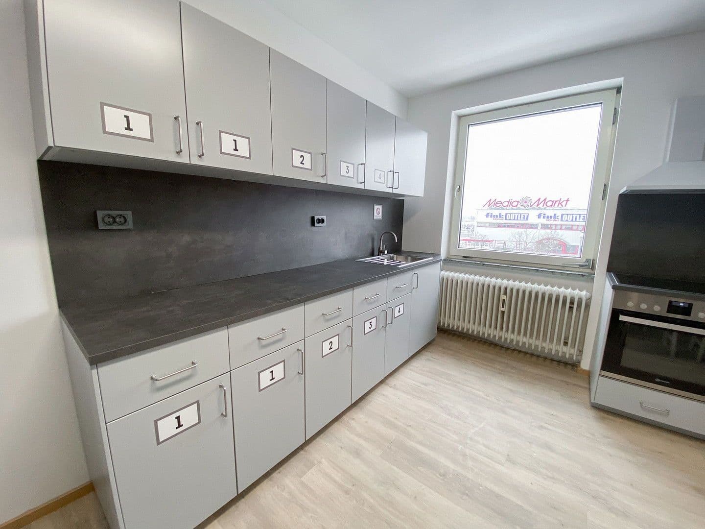 Prenájom bytu 25 m², Neben dem Mühlweg 10, Bischofsheim, Hesensko Prenájom bytu 25 m², Neben dem Mühlweg 10, Bischofsheim, Hesensko