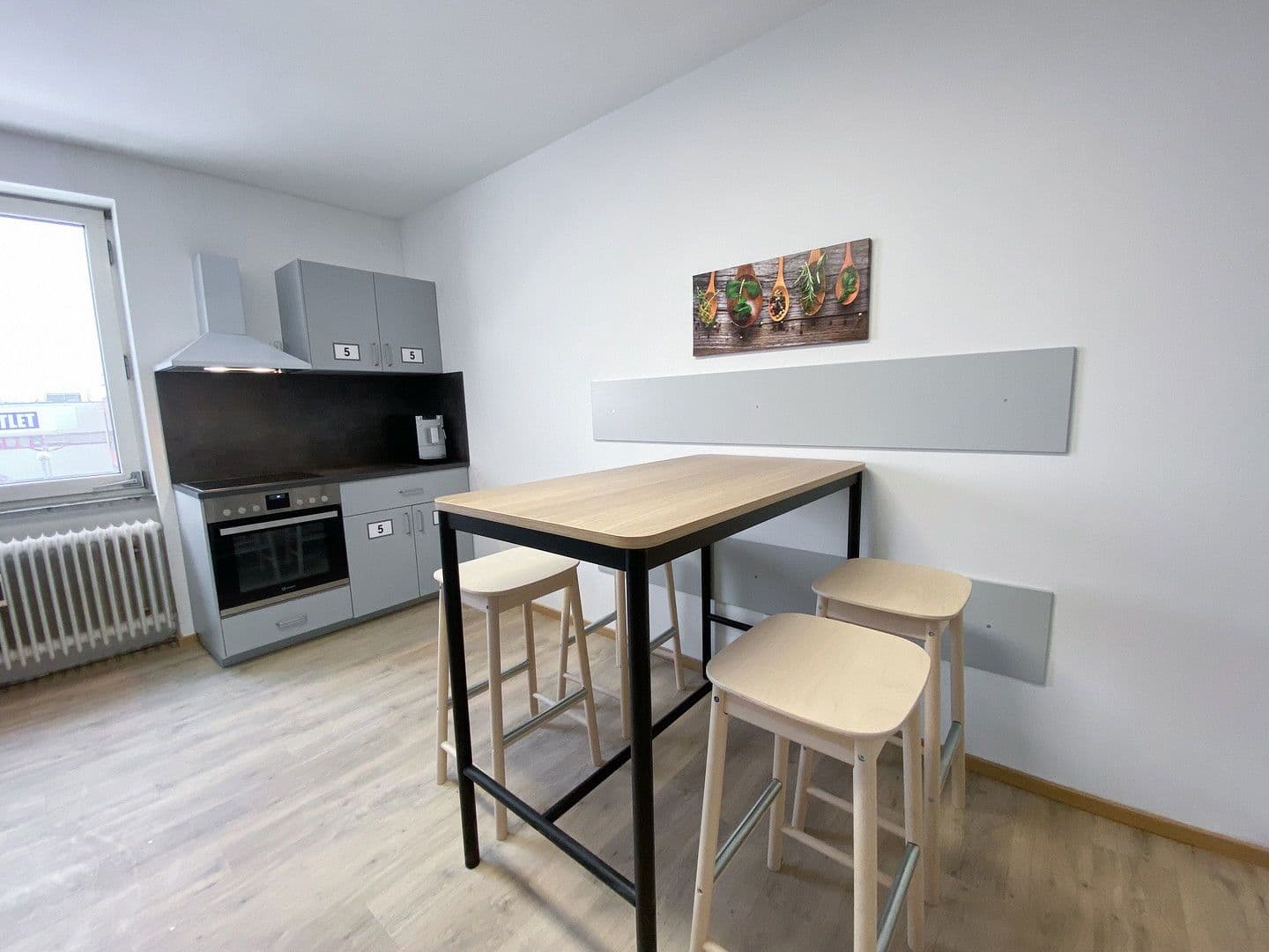 Prenájom bytu 25 m², Neben dem Mühlweg 10, Bischofsheim, Hesensko Prenájom bytu 25 m², Neben dem Mühlweg 10, Bischofsheim, Hesensko