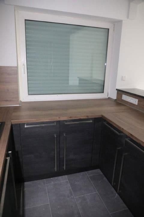 Prenájom bytu 4-izbový 160 m², Hürth, Severné Porýnie - Westfálsko Prenájom bytu 4-izbový 160 m², Hürth, Severné Porýnie - Westfálsko