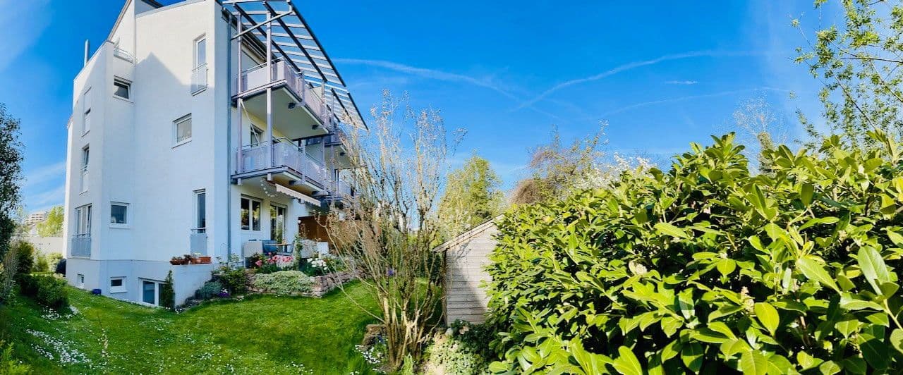 Prenájom bytu 6-izbový 165 m², Karlsruhe, Bádensko-Wurttembersko Prenájom bytu 6-izbový 165 m², Karlsruhe, Bádensko-Wurttembersko