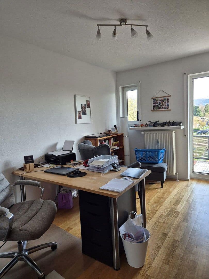 Prenájom bytu 6-izbový 165 m², Karlsruhe, Bádensko-Wurttembersko Prenájom bytu 6-izbový 165 m², Karlsruhe, Bádensko-Wurttembersko