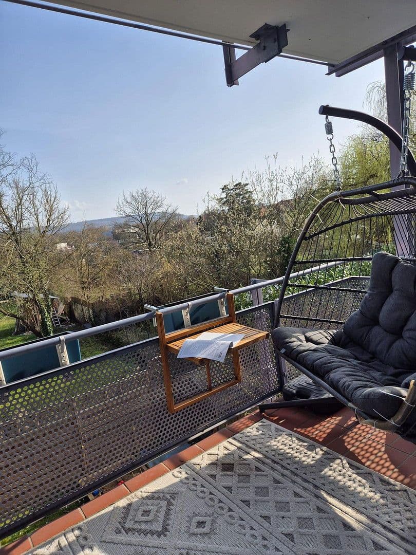 Prenájom bytu 6-izbový 165 m², Karlsruhe, Bádensko-Wurttembersko Prenájom bytu 6-izbový 165 m², Karlsruhe, Bádensko-Wurttembersko