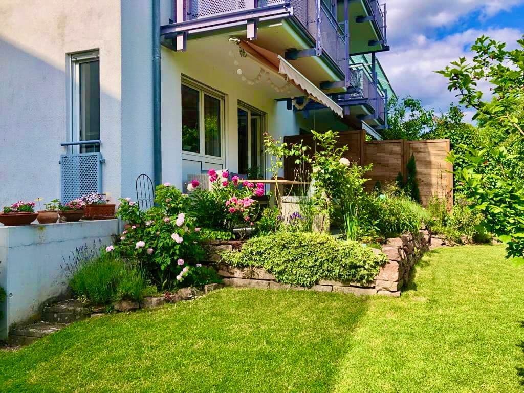 Prenájom bytu 6-izbový 165 m², Karlsruhe, Bádensko-Wurttembersko Prenájom bytu 6-izbový 165 m², Karlsruhe, Bádensko-Wurttembersko