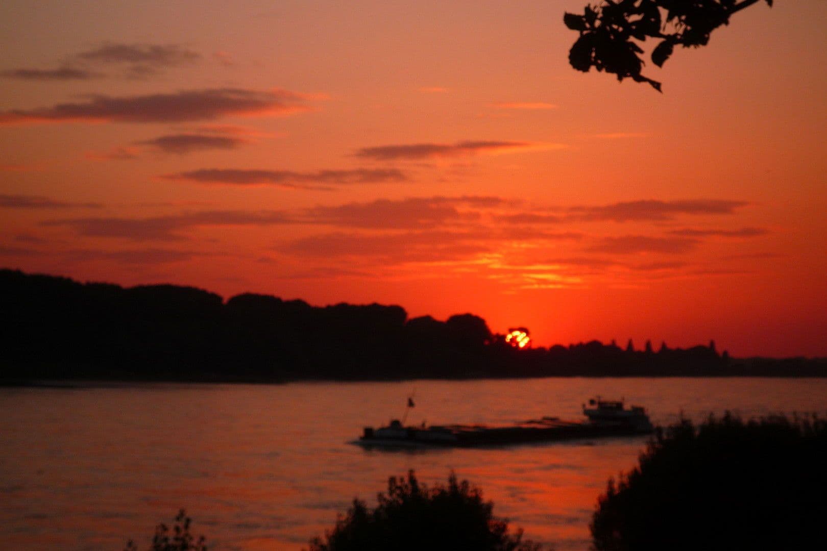 Prenájom bytu 2-izbový 60 m², Düsseldorf, Severné Porýnie - Westfálsko Prenájom bytu 2-izbový 60 m², Düsseldorf, Severné Porýnie - Westfálsko