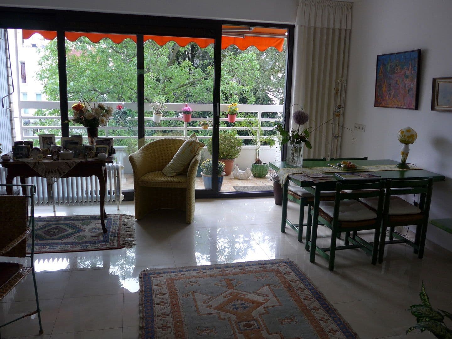 Prenájom bytu 2-izbový 60 m², Düsseldorf, Severné Porýnie - Westfálsko Prenájom bytu 2-izbový 60 m², Düsseldorf, Severné Porýnie - Westfálsko