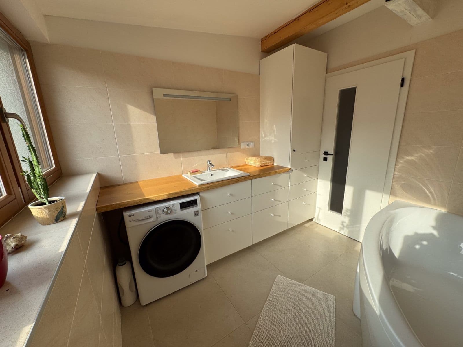 Prenájom domu 160 m², pozemek 926 m², Hradešín, Středočeský kraj Prenájom domu 160 m², pozemek 926 m², Hradešín, Středočeský kraj