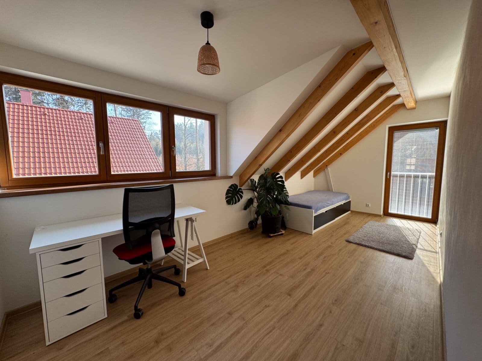 Prenájom domu 160 m², pozemek 926 m², Hradešín, Středočeský kraj Prenájom domu 160 m², pozemek 926 m², Hradešín, Středočeský kraj