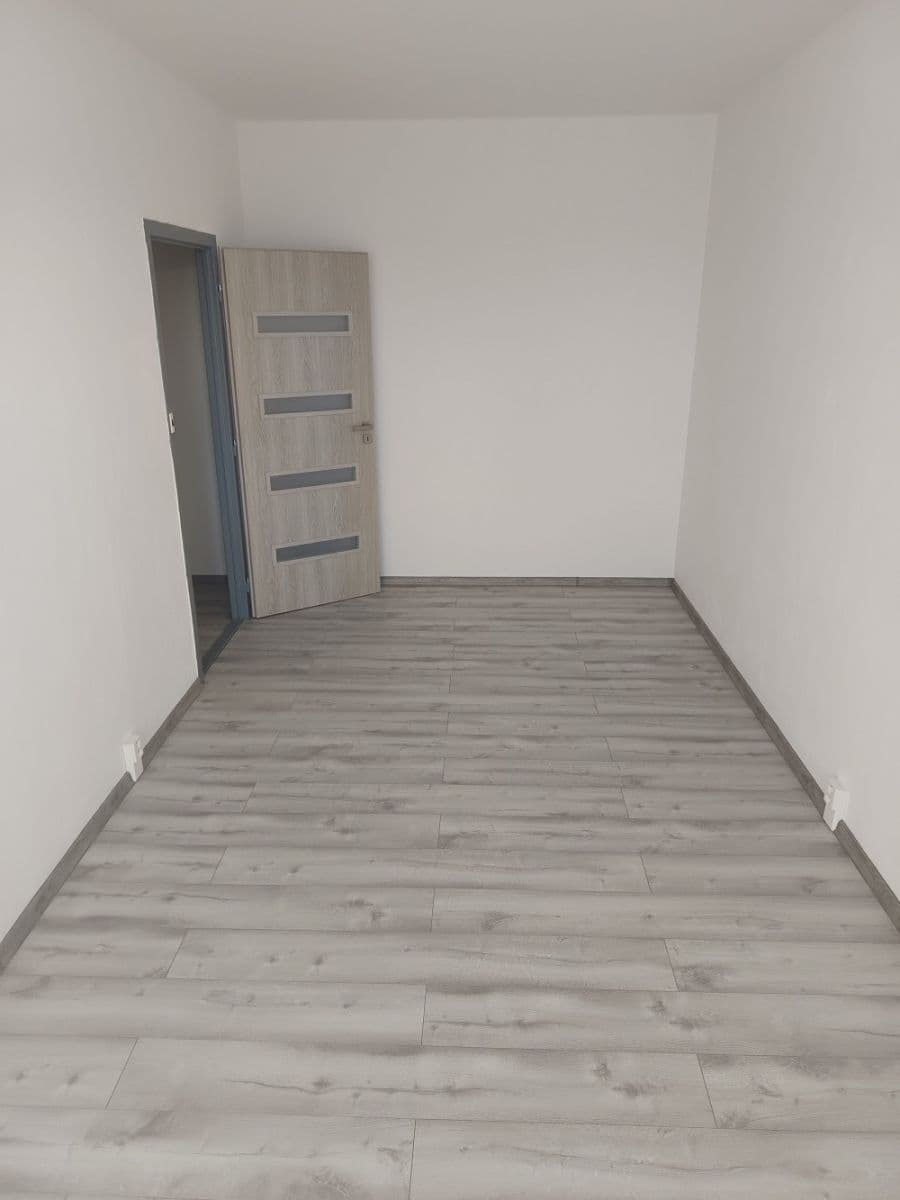 Prenájom bytu 3-izbový 67 m², Krčínova, České Budějovice, Jihočeský kraj Prenájom bytu 3-izbový 67 m², Krčínova, České Budějovice, Jihočeský kraj