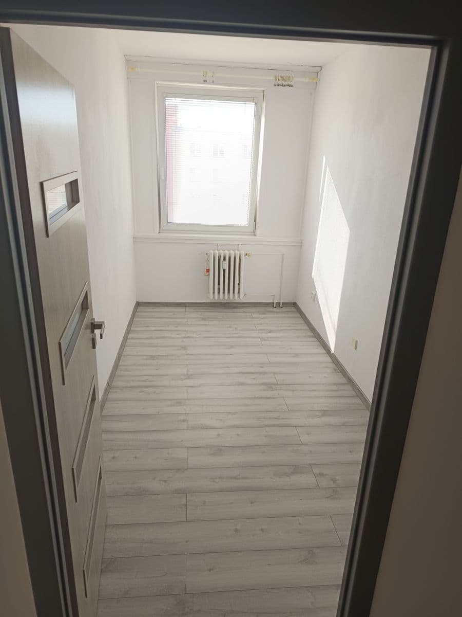 Prenájom bytu 3-izbový 67 m², Krčínova, České Budějovice, Jihočeský kraj Prenájom bytu 3-izbový 67 m², Krčínova, České Budějovice, Jihočeský kraj