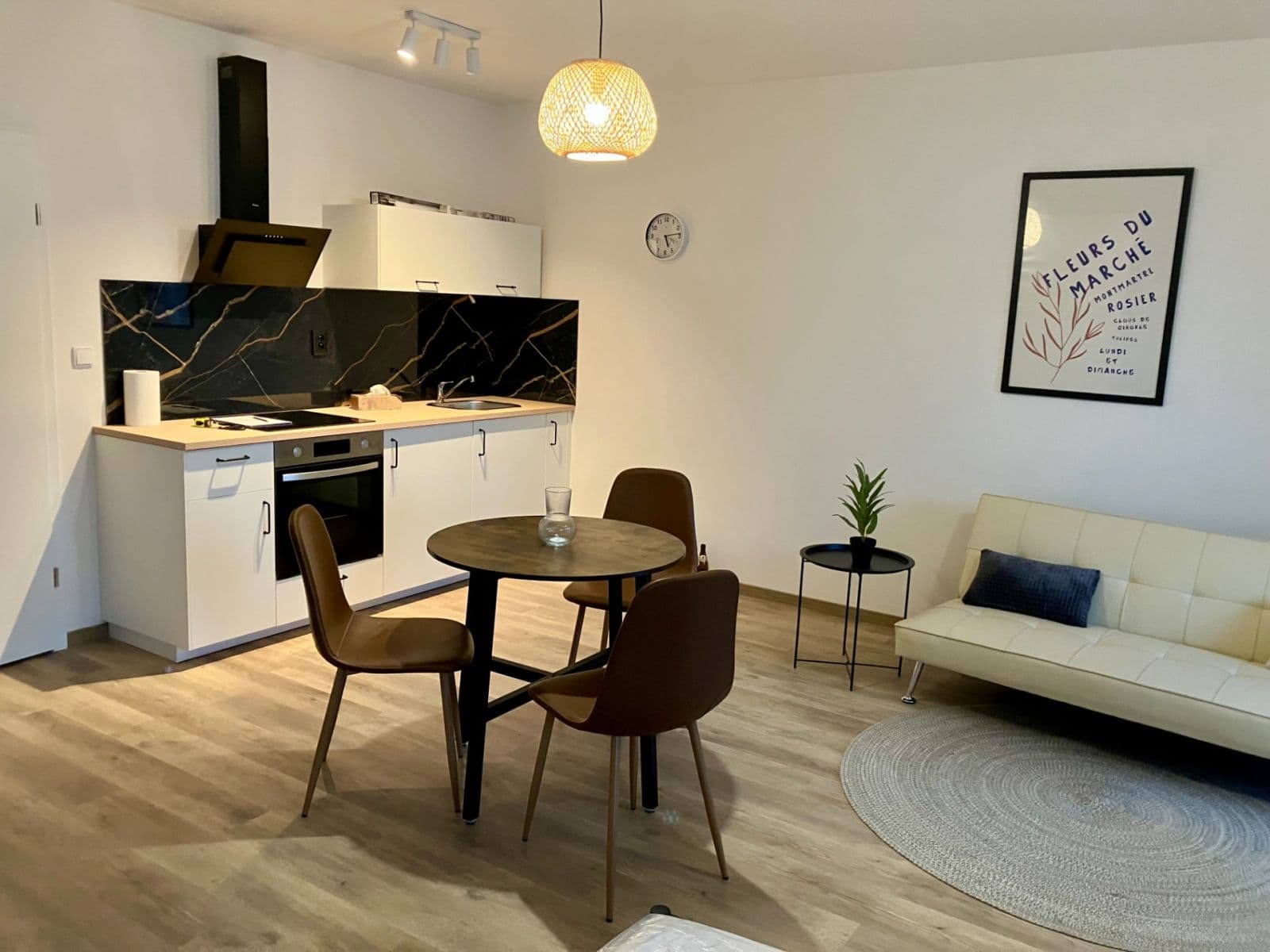 Prenájom bytu 1-izbový 36 m², Kounická, Český Brod, Středočeský kraj Prenájom bytu 1-izbový 36 m², Kounická, Český Brod, Středočeský kraj