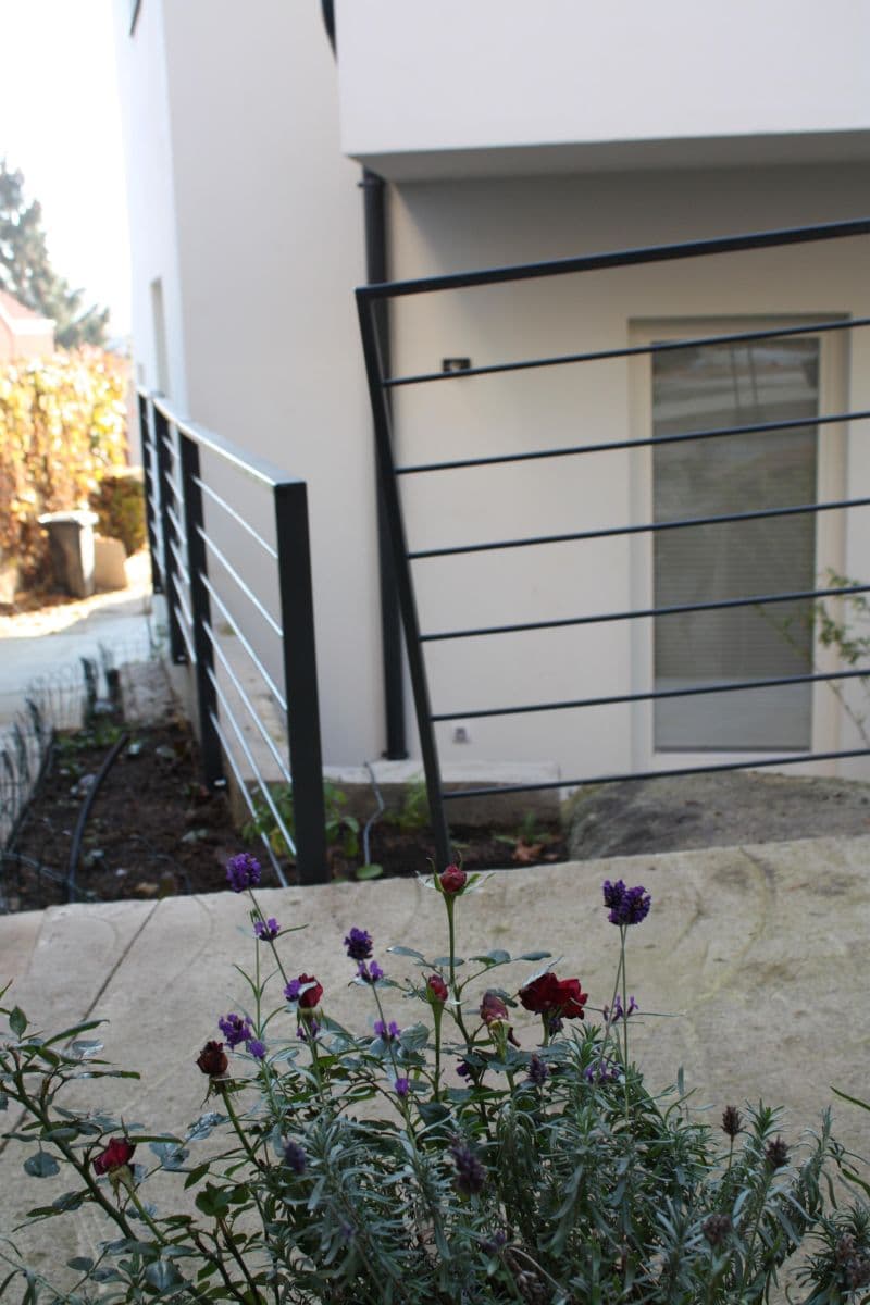 Prenájom bytu 2-izbový 27 m², Ve Střešovičkách, Praha, Praha Prenájom bytu 2-izbový 27 m², Ve Střešovičkách, Praha, Praha