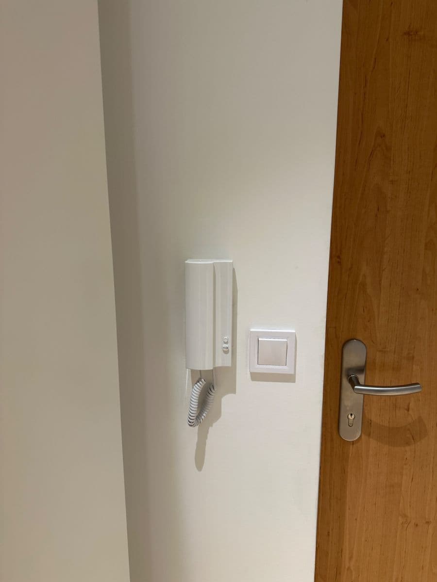 Predaj bytu 3-izbový 67 m², Brigádníků, Karlovy Vary, Karlovarský kraj Predaj bytu 3-izbový 67 m², Brigádníků, Karlovy Vary, Karlovarský kraj