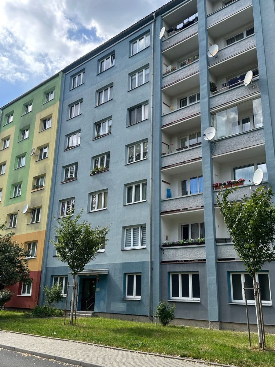 Predaj bytu 3-izbový 67 m², Brigádníků, Karlovy Vary, Karlovarský kraj Predaj bytu 3-izbový 67 m², Brigádníků, Karlovy Vary, Karlovarský kraj