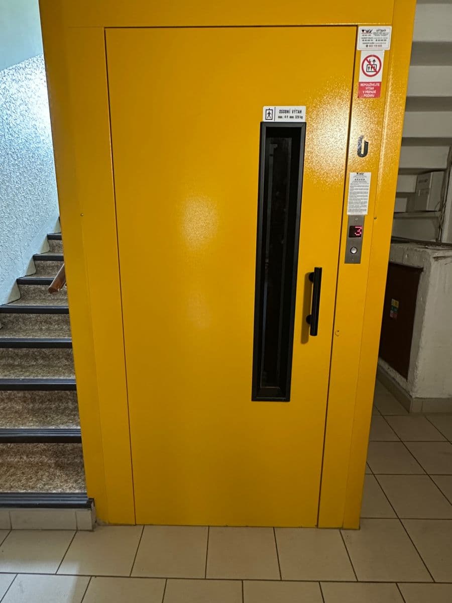 Predaj bytu 3-izbový 67 m², Brigádníků, Karlovy Vary, Karlovarský kraj Predaj bytu 3-izbový 67 m², Brigádníků, Karlovy Vary, Karlovarský kraj