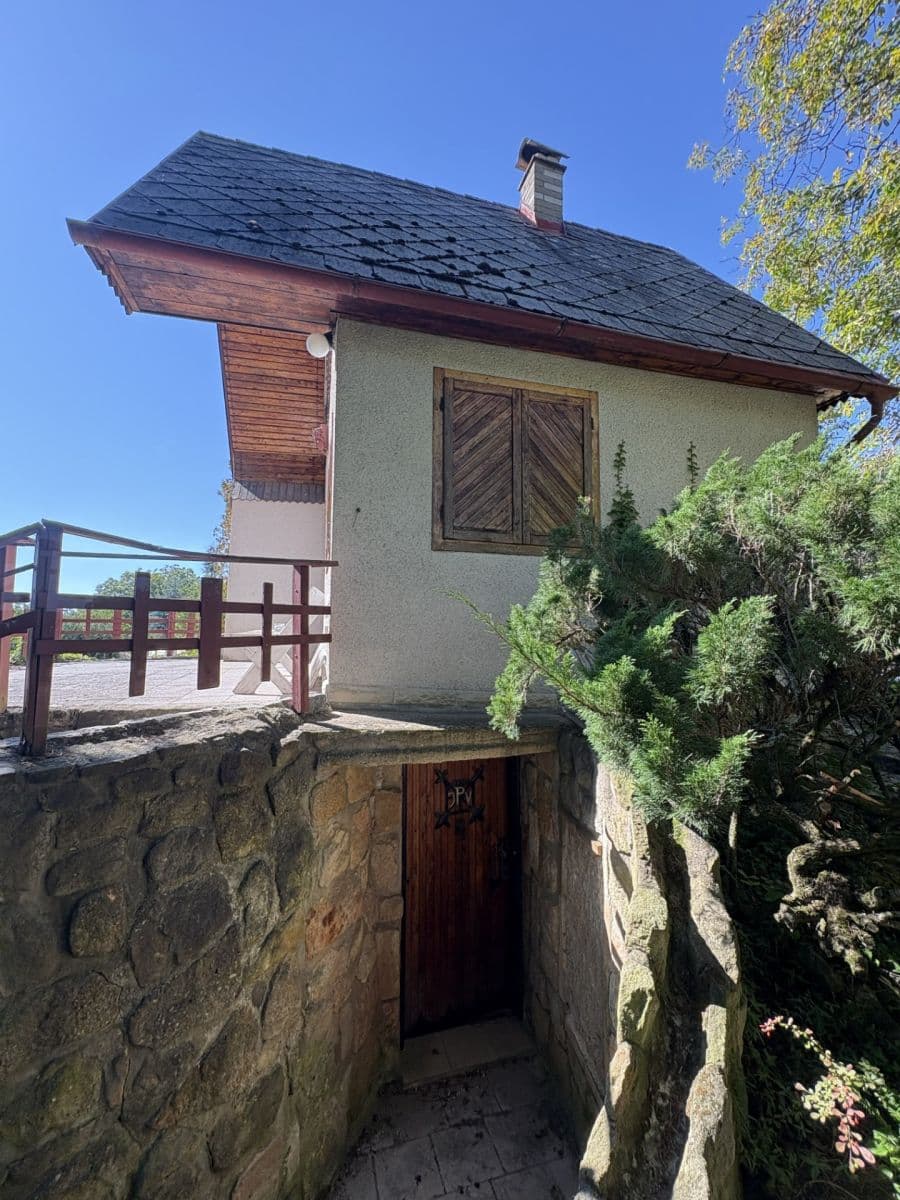 Predaj rekreačného objektu 28 m², pozemek 579 m², Libušín, Středočeský kraj Predaj rekreačného objektu 28 m², pozemek 579 m², Libušín, Středočeský kraj