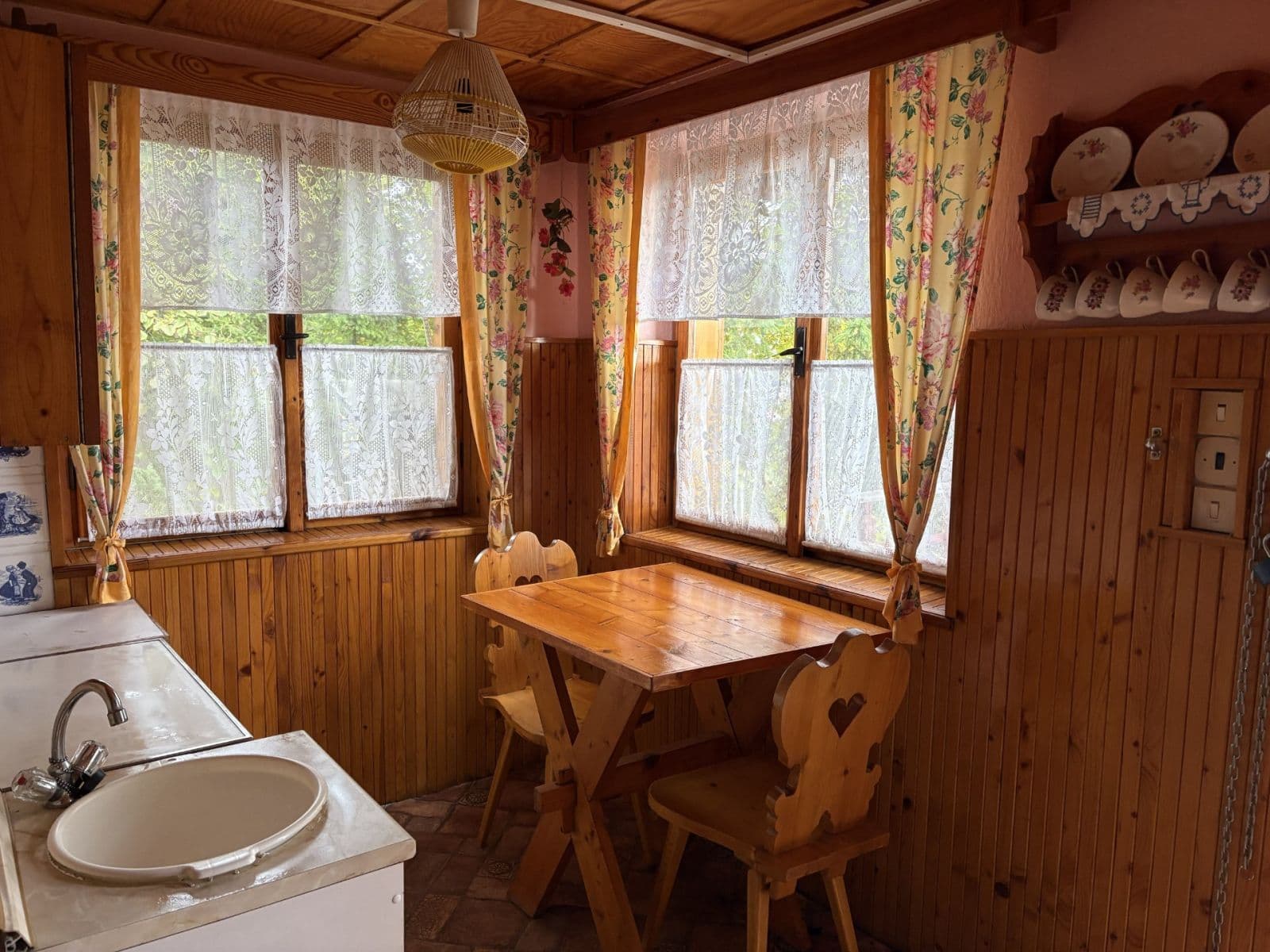 Predaj rekreačného objektu 28 m², pozemek 579 m², Libušín, Středočeský kraj Predaj rekreačného objektu 28 m², pozemek 579 m², Libušín, Středočeský kraj