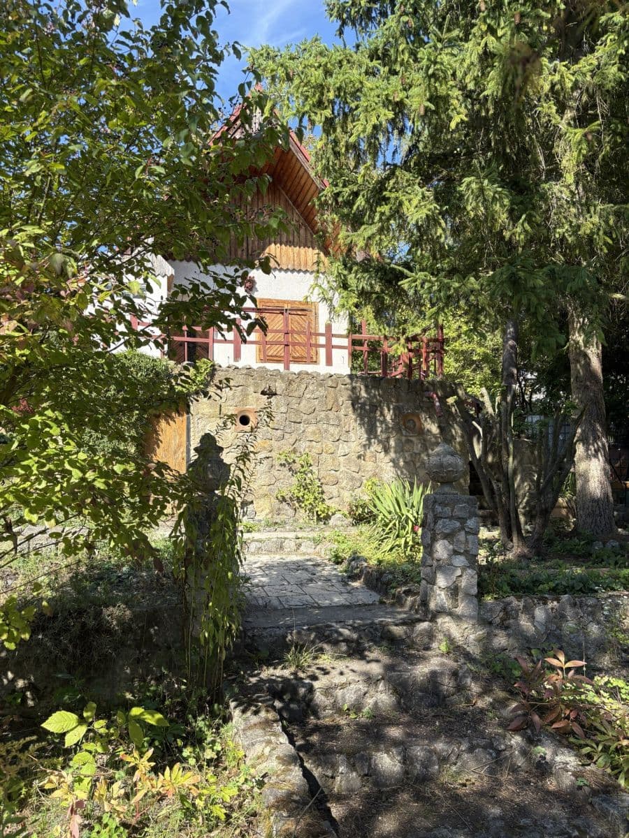 Predaj rekreačného objektu 28 m², pozemek 579 m², Libušín, Středočeský kraj Predaj rekreačného objektu 28 m², pozemek 579 m², Libušín, Středočeský kraj